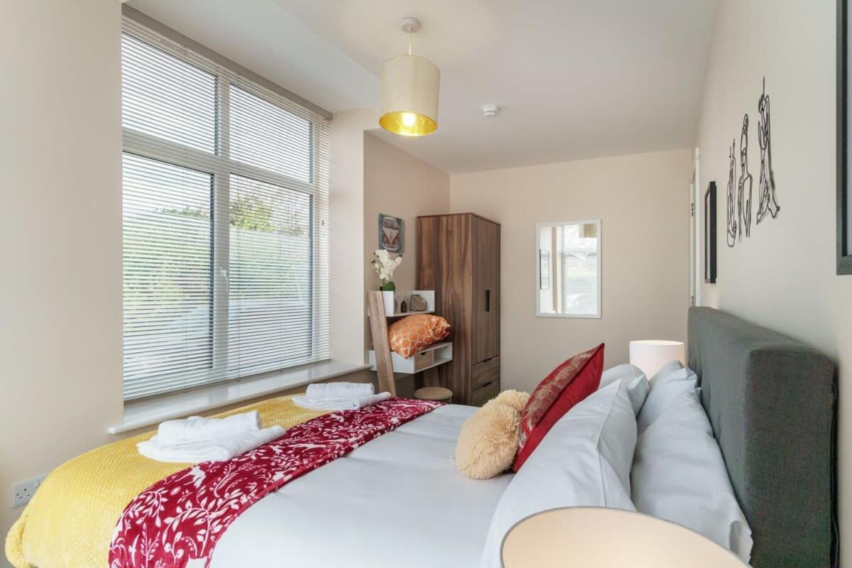 2 Bedroom Modern Apartment In Manchester Eksteriør billede