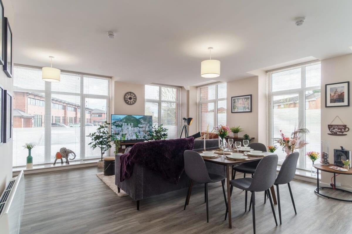 2 Bedroom Modern Apartment In Manchester Eksteriør billede