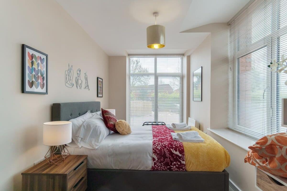 2 Bedroom Modern Apartment In Manchester Eksteriør billede