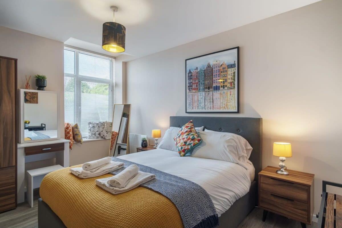 2 Bedroom Modern Apartment In Manchester Eksteriør billede